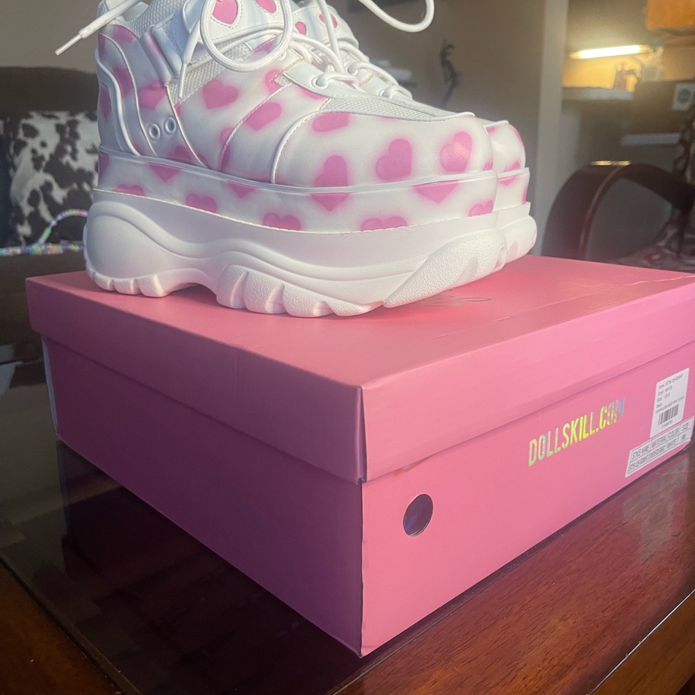 SUGAR THRILLZ FAIRYWALKER by DOLLS KILL Heart Patterned platform sneakers - Picture 5 of 15